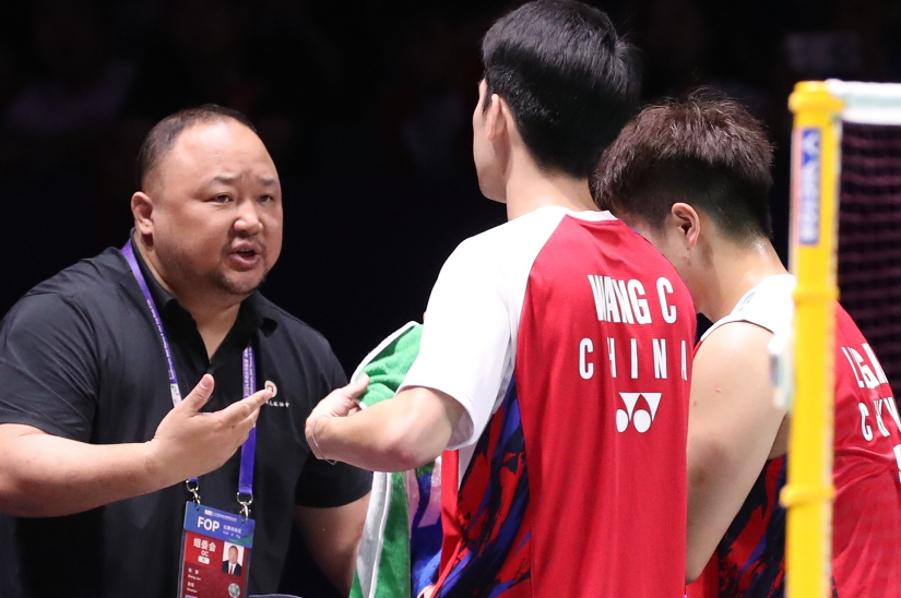 姑苏雄鲨队失利徽州山猫队，举重锦标赛上演关键失误成转折！中场绞杀压制对手的简单介绍九游体育